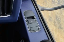 虎6G&nbsp;冷藏车驾驶室图片