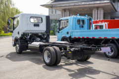 东风 多利卡D5 任吾行 2.0L 127马力 CNG 4.17米单排栏板轻卡