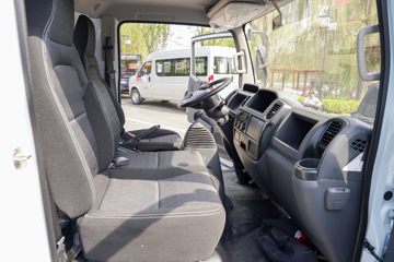  D5  2.0L 127 CNG 4.17׵Ῠ(EQ1030S3TNE)ͼƬ