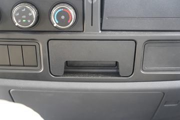  D5  2.0L 127 CNG 4.17׵Ῠ(EQ1030S3TNE)ͼƬ