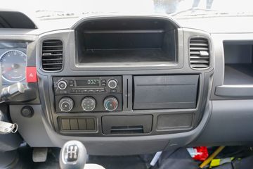 D5  2.0L 127 CNG 4.17׵Ῠ(EQ1030S3TNE)ͼƬ