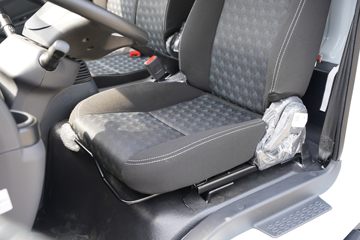  D5  2.0L 127 CNG 4.17׵Ῠ(EQ1030S3TNE)ͼƬ