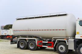 重汽豪沃(HOWO)底盘&nbsp;粉粒物料运输车上装图片