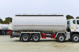 重汽豪沃(HOWO)底盘&nbsp;粉粒物料运输车上装图片