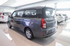 五菱征程 豪华型 146马力 1.5L 汽油 9座 多用途乘用车(国六)