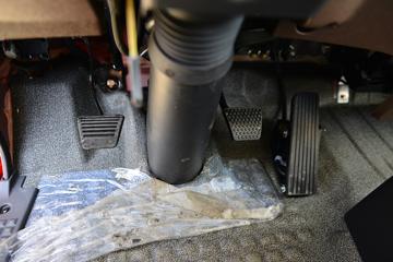 ��� ��VH 3L���� 160���� 4X2 ��ʿ��8�� 4.15����ж��ͼƬ