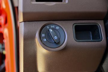 ��� ��VH 3L���� 160���� 4X2 ��ʿ��8�� 4.15����ж��ͼƬ