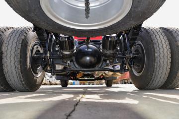 ��� ��VH 3L���� 160���� 4X2 ��ʿ��8�� 4.15����ж��ͼƬ