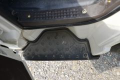 江铃 顺达窄体 129马力 4.15米单排厢式轻卡(液刹)(JX5041XXYTG26)