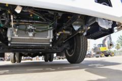 解放 虎VR 142马力 3.32米排半栏板轻卡 解放 虎VR 142马力 3.32米排半栏板轻卡