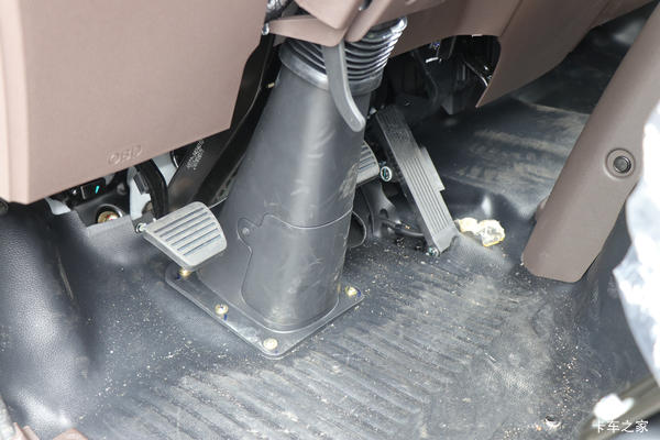 疯狂促销,直降1.7万!佛山市凯威蓝鲸载货车系列优惠价