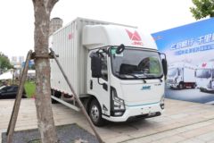 江铃 乐行E路达 7.3T 4X2 6.8米纯电动厢式载货车100.46kWh