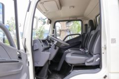 江铃 乐行E路达 7.3T 4X2 6.8米纯电动厢式载货车100.46kWh