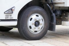 江铃 乐行E路达 7.3T 4X2 6.8米纯电动厢式载货车100.46kWh