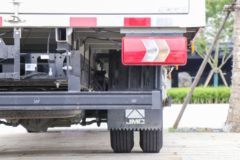 江铃 乐行E路达 7.3T 4X2 6.8米纯电动厢式载货车100.46kWh