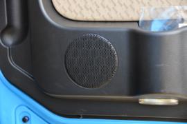 HOWO TX EV 电动牵引车驾驶室图片