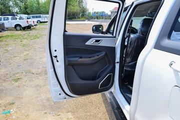 ���� ��7 2023�� ������ 2.0T���� 141���� �����ֶ� ����˫��Ƥ��ͼƬ