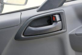 庆铃底盘&nbsp;冷藏车驾驶室图片