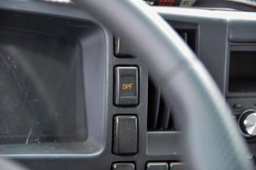 ���� ��ʮ��KV100 132���� 4X2 4.07����س�(��������)(CLW5040XLCQ6)ͼƬ