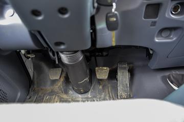 ���� ��ʮ��KV100 132���� 4X2 4.07����س�(��������)(CLW5040XLCQ6)ͼƬ