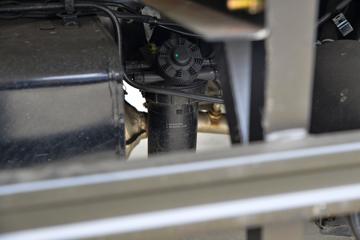 ���� ��ʮ��KV100 132���� 4X2 4.07����س�(��������)(CLW5040XLCQ6)ͼƬ