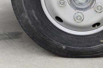 ���� ��ʮ��KV100 132���� 4X2 4.07����س�(��������)(CLW5040XLCQ6)ͼƬ