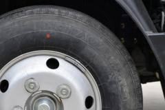 庆铃 五十铃KV100 132马力 4X2 4.07米冷藏车(程力威牌)(CLW5040XLCQ6)