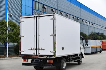 ���� ��ʮ��KV100 132���� 4X2 4.07����س�(��������)(CLW5040XLCQ6)ͼƬ