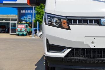 �������� ��R 115���� 3.7�׵�������΢��ͼƬ