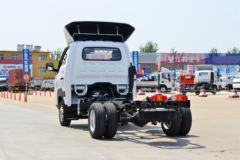 蓝擎汽车 凌R 高配版 1.6L 122马力 汽油 3.7米单排厢式微卡(YTQ5031XXYPHQ331)