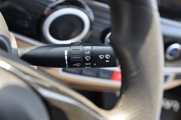 �������� ��R ����� 1.6L 122���� ���� 3.7�׵�����ʽ΢��(YTQ5031XXYPHQ331)ͼƬ