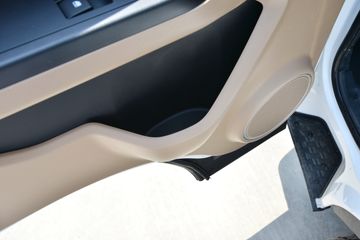 �������� ��R ����� 1.6L 122���� ���� 3.7�׵�����ʽ΢��(YTQ5031XXYPHQ331)ͼƬ