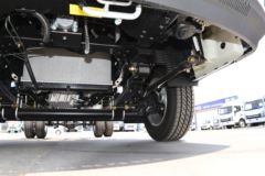 蓝擎汽车 凌R 高配版 1.6L 122马力 汽油 3.7米单排厢式微卡(YTQ5031XXYPHQ331)