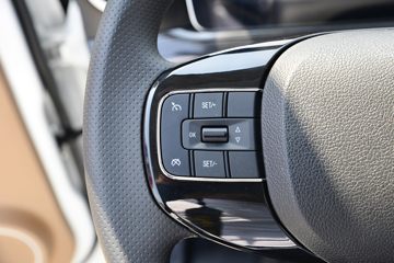 �������� ��R ����� 1.6L 122���� ���� 3.7�׵�������΢��ͼƬ