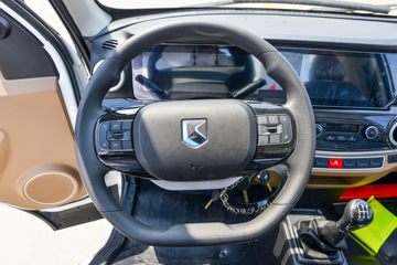 �������� ��R ����� 1.6L 122���� ���� 3.7�׵�������΢��ͼƬ