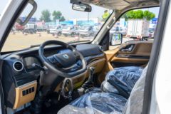 蓝擎汽车 凌R 高配版 1.6L 122马力 汽油 3.7米单排栏板微卡(YTQ1031PHQ331)