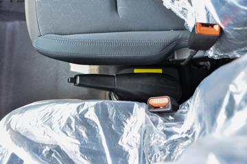 �������� ��˳ 2023�� 146���� 2.0T���� 3�� �Զ� �����и߶���ʽ���䳵ͼƬ