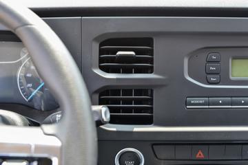 �������� ��˳ 2023�� 146���� 2.0T���� 3�� �Զ� �����и߶���ʽ���䳵ͼƬ