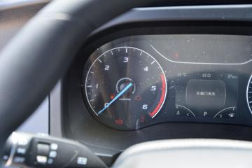 �������� ��˳ 2023�� 146���� 2.0T���� 3�� �Զ� �����и߶���ʽ���䳵ͼƬ