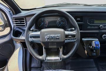 �������� ��˳ 2023�� 146���� 2.0T���� 3�� �Զ� �����и߶���ʽ���䳵ͼƬ