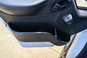 �������� ��˳ 2023�� 146���� 2.0T���� 3�� �Զ� �����и߶���ʽ���䳵ͼƬ