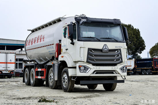 й HOWO N5W 350 8X4 ɻɰ䳵()(SGZ5313GGHZZ6N)