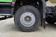 中国重汽成都商用车 豪沃V7 400马力 8X4 低密度粉粒物料运输车(华威驰乐牌)(SGZ5310GFLZZ6W)