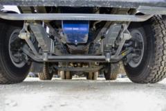 中国重汽成都商用车 豪沃V7 400马力 8X4 低密度粉粒物料运输车(华威驰乐牌)(SGZ5310GFLZZ6W)