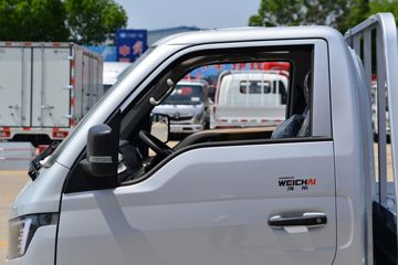 �������� ��R ����� 1.6L 122���� ���� 4.03�׵�������΢��(YTQ1031PHQ331)ͼƬ