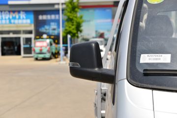 �������� ��R ����� 1.6L 122���� ���� 4.03�׵�������΢��(YTQ1031PHQ331)ͼƬ