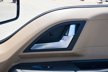 �������� ��R ����� 1.6L 122���� ���� 4.03�׵�������΢��(YTQ1031PHQ331)ͼƬ