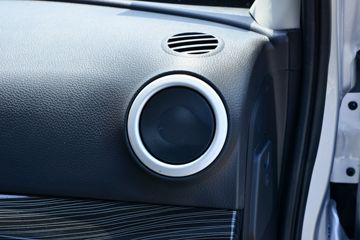 �������� ��R ����� 1.6L 122���� ���� 4.03�׵�������΢��(YTQ1031PHQ331)ͼƬ