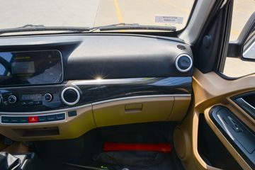 �������� ��R ����� 1.6L 122���� ���� 4.03�׵�������΢��(YTQ1031PHQ331)ͼƬ