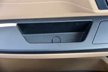 �������� ��R ����� 1.6L 122���� ���� 4.03�׵�������΢��(YTQ1031PHQ331)ͼƬ